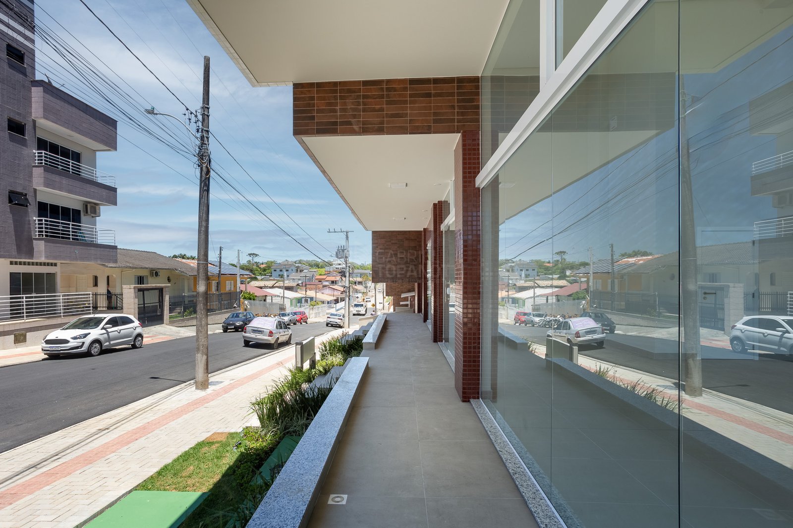 11-Fachada e Hall Pianezzi Internet