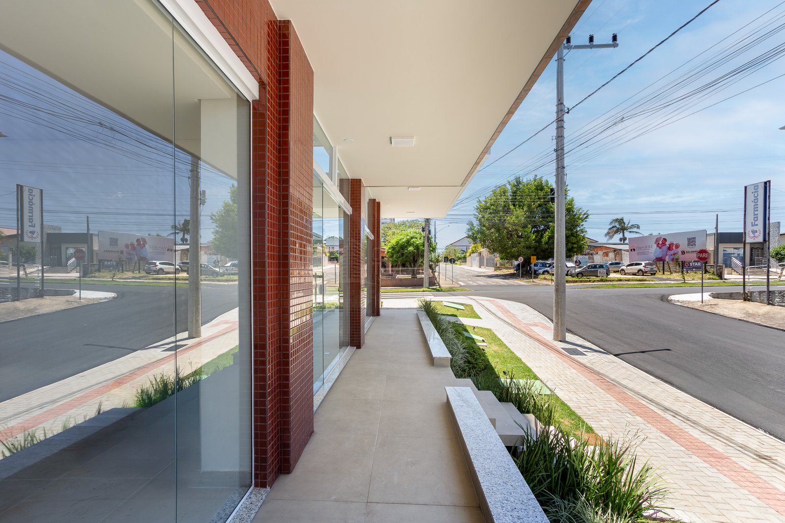 13-Fachada e Hall Pianezzi Internet