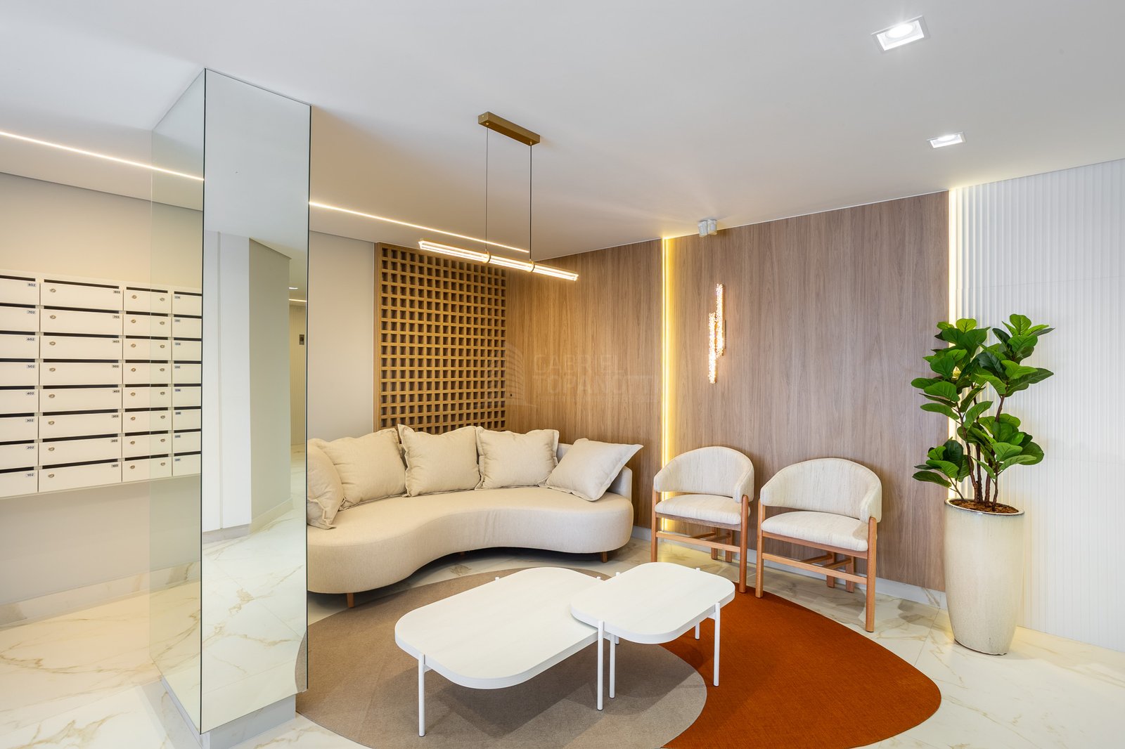 22-Fachada e Hall Pianezzi Internet